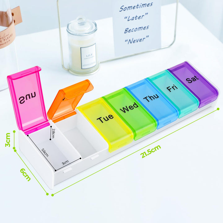 Alyvisun Pill Box 7 Day 1 Times a Day, Travel Daily Pill Box Organiser 7 Day, Weekly Tablet Organiser, Large Pillbox Tablet Box Portable Pill Case Tablet Dispenser for Travel Work, White
