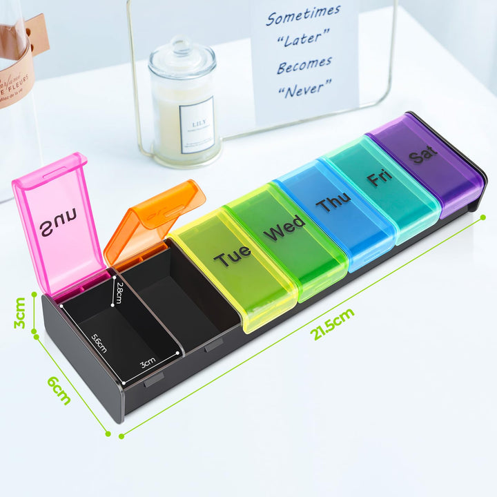 Alyvisun Pill Box 7 Day 1 Times a Day, Weekly Tablet Organiser, Travel Daily Pill Box Organiser 7 Day, Large Pillbox Tablet Box Portable Pill Case Tablet Dispenser for Travel Work, Black